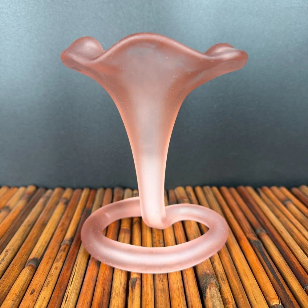 Vintage Vase Pink Art  Satin Glass Ruffle Vase Loop Base Studio 6in Beauty! 2000